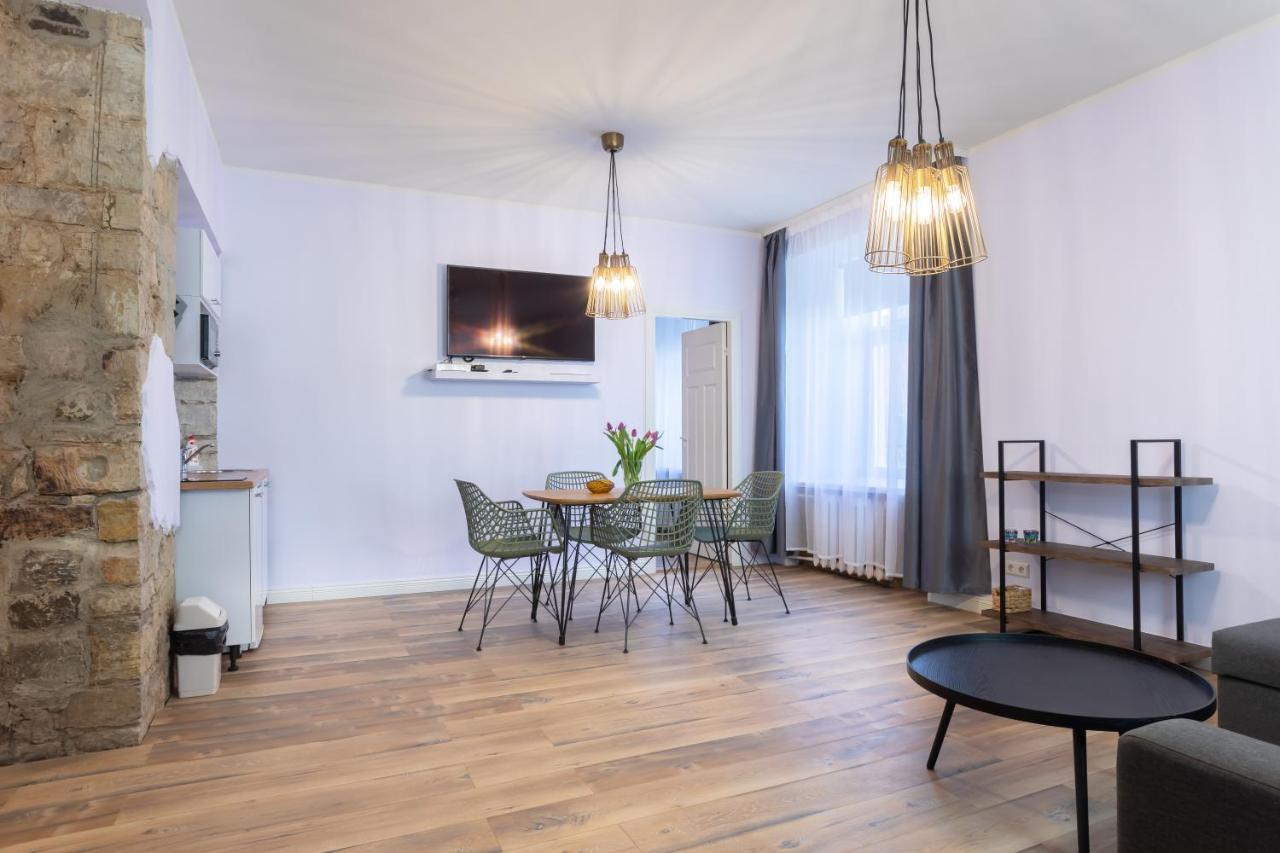 Südalinna apartment Kuressaare Esterno foto